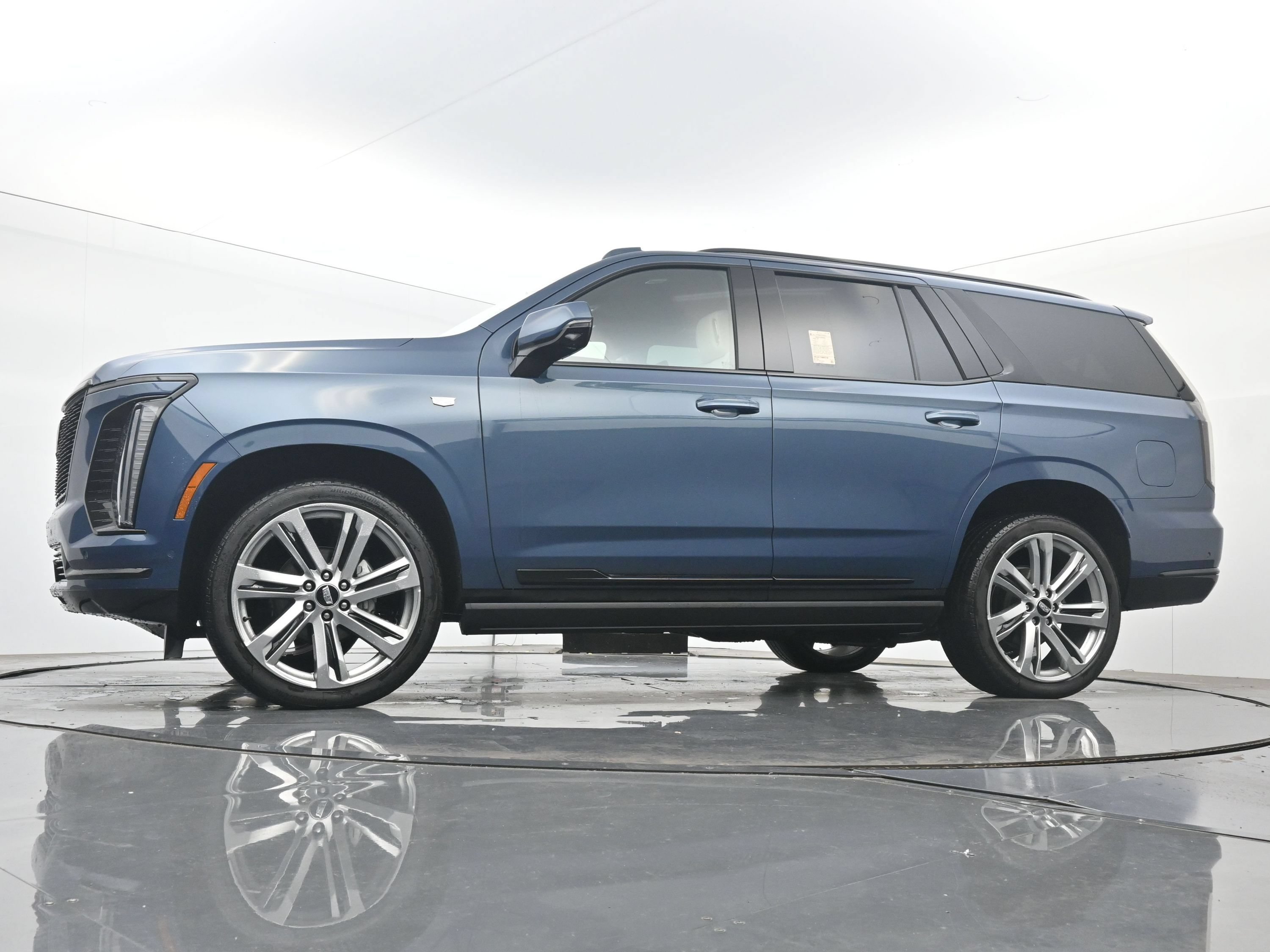 New 2026 Cadillac Escalade Platinum Sport AWD/4WD image 16