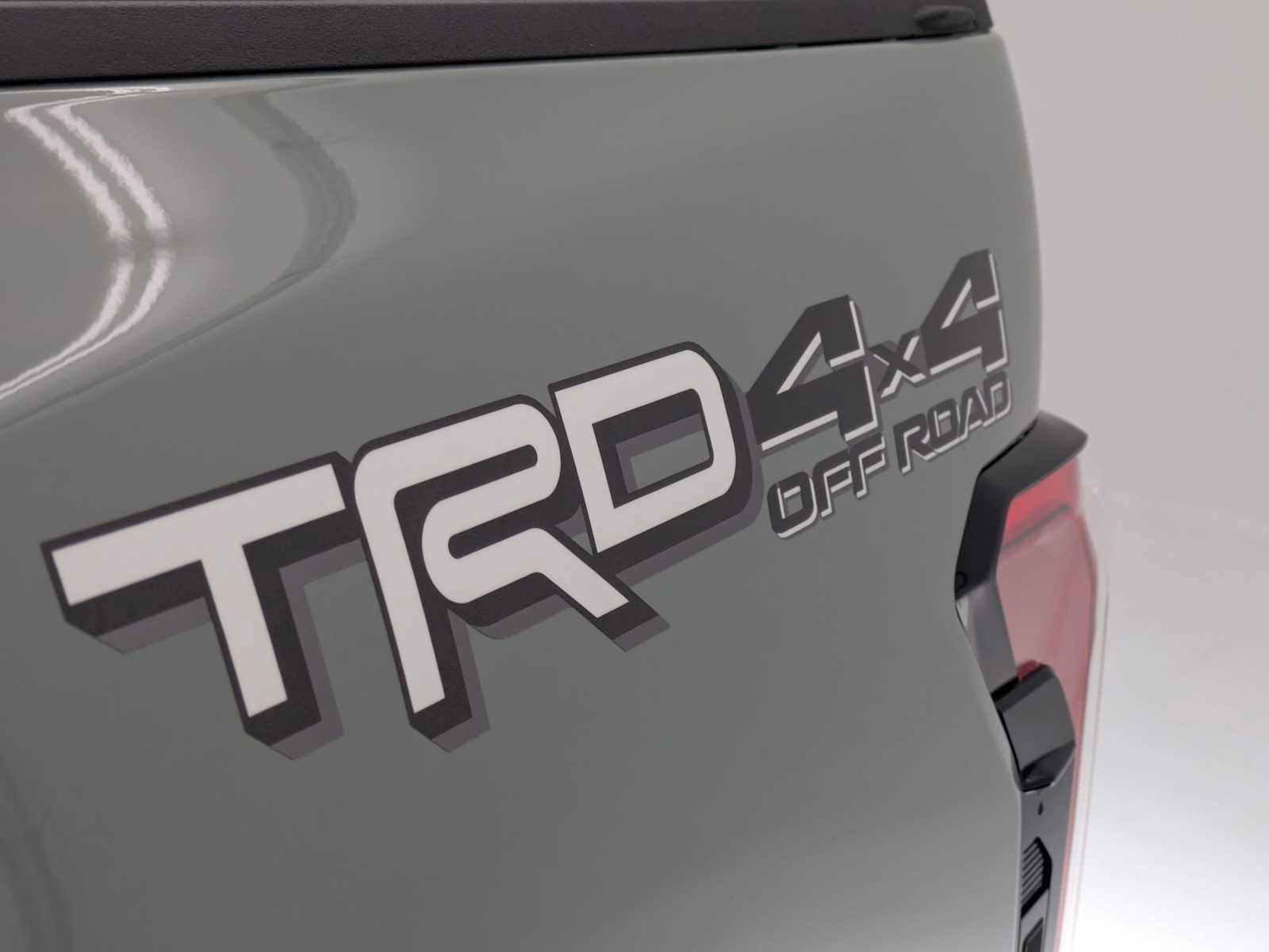 Used 2025 Toyota Tundra Limited w/ TRD Off-Road Package image 12