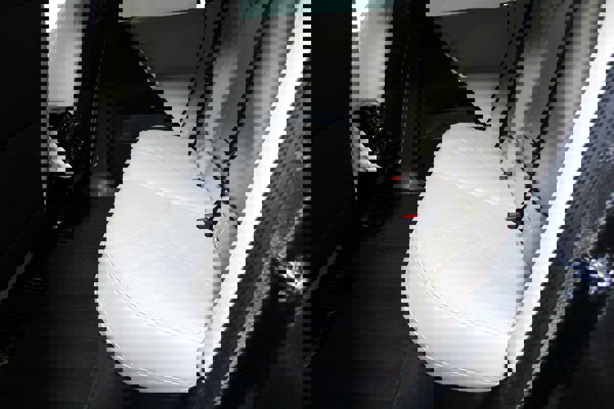 Used 2023 BMW iX xDrive50 w/ Sport Package image 39