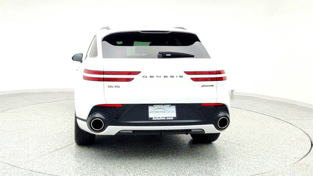 Used 2024 Genesis GV70 3.5T Sport w/ Sport Advanced Package image 6