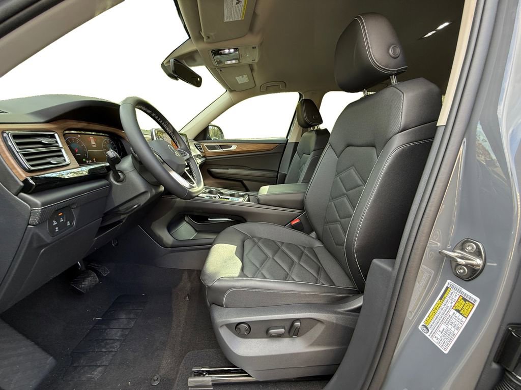 New 2026 Volkswagen Atlas SE image 9