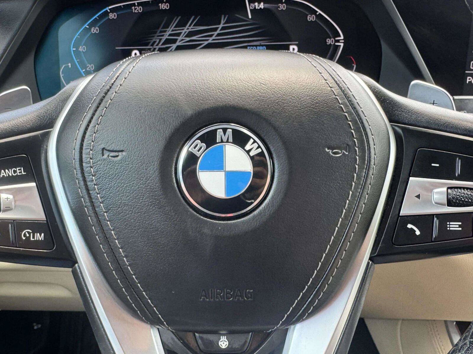 Used 2022 BMW X5 xDrive40i w/ Premium Package AWD/4WD image 34