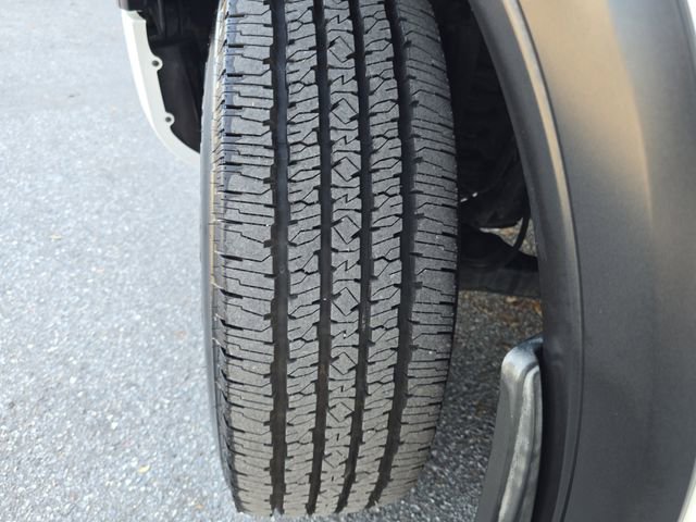 Used 2021 Nissan Titan PRO-4X w/ Pro-4x Convenience Package image 31