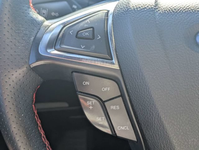 Used 2022 Ford Edge ST-Line AWD/4WD image 25