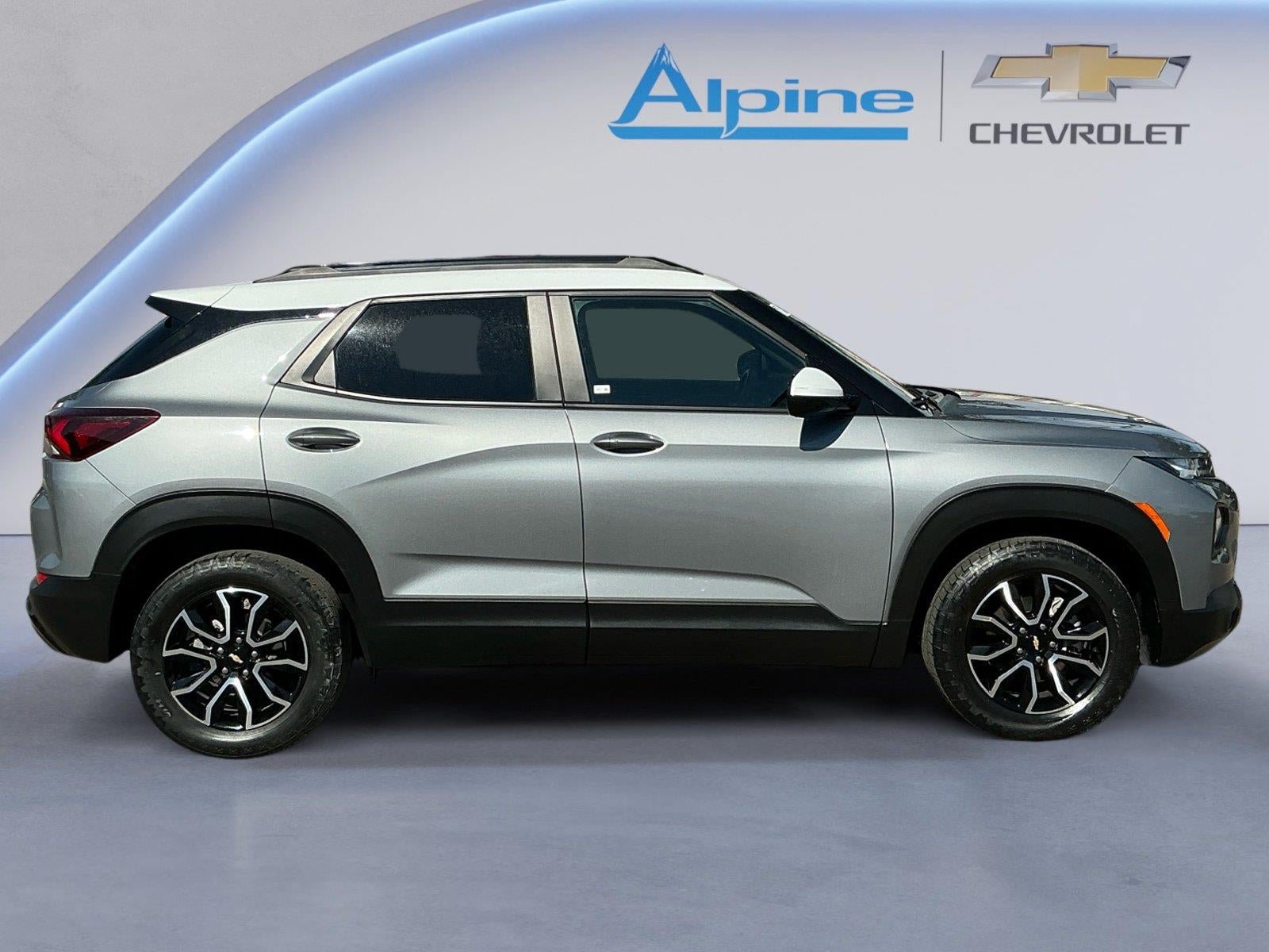 Used 2023 Chevrolet TrailBlazer ACTIV w/ Convenience Package FWD image 6