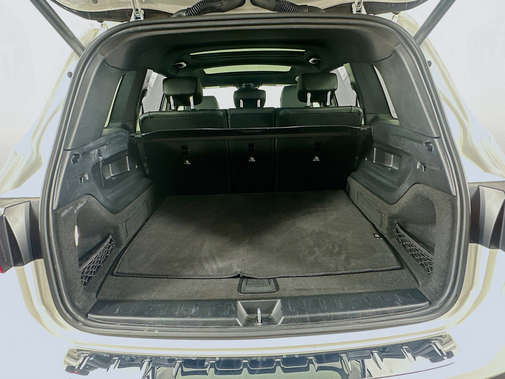 Used 2025 Mercedes-Benz GLB 250 image 28