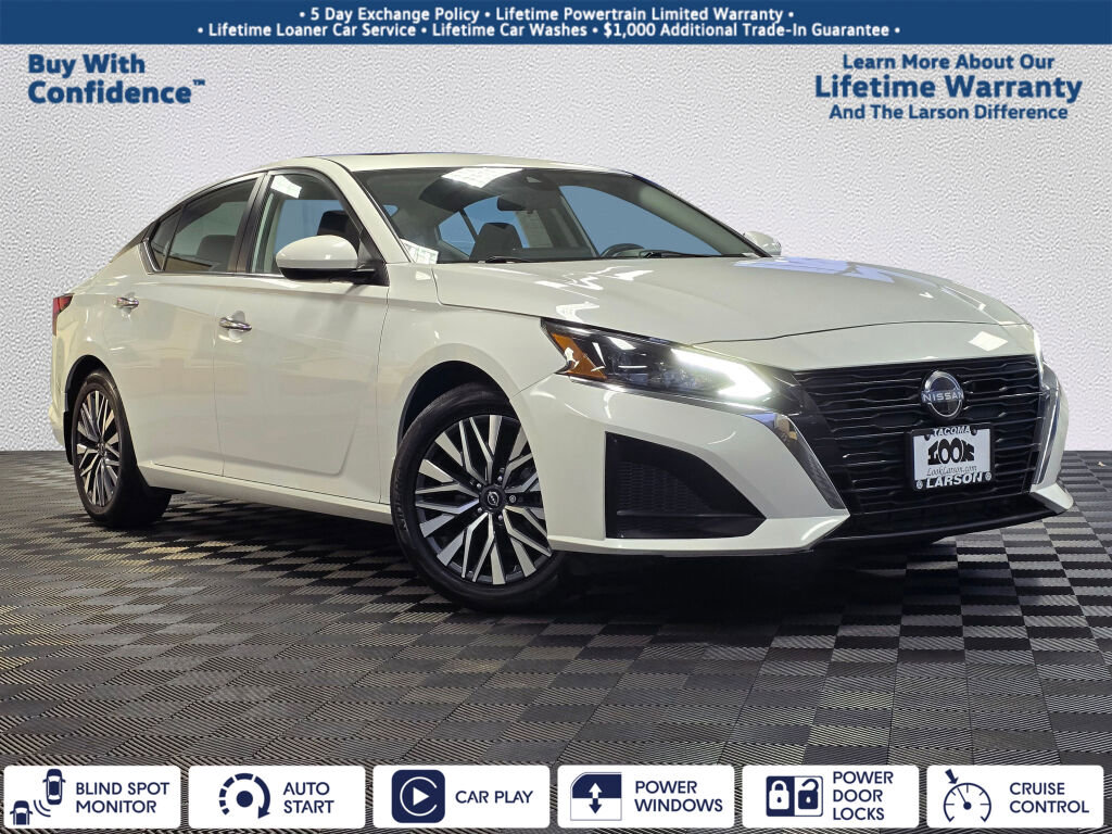 Used 2024 Nissan Altima 2.5 SV w/ SV Premium Package image 1