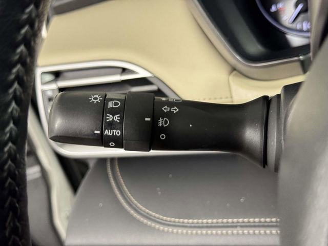 Used 2023 Subaru Outback Limited image 21