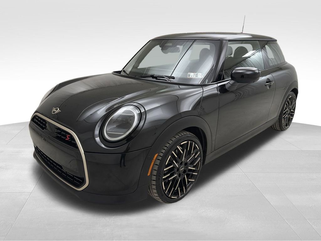 Certified 2025 MINI Cooper S image 5