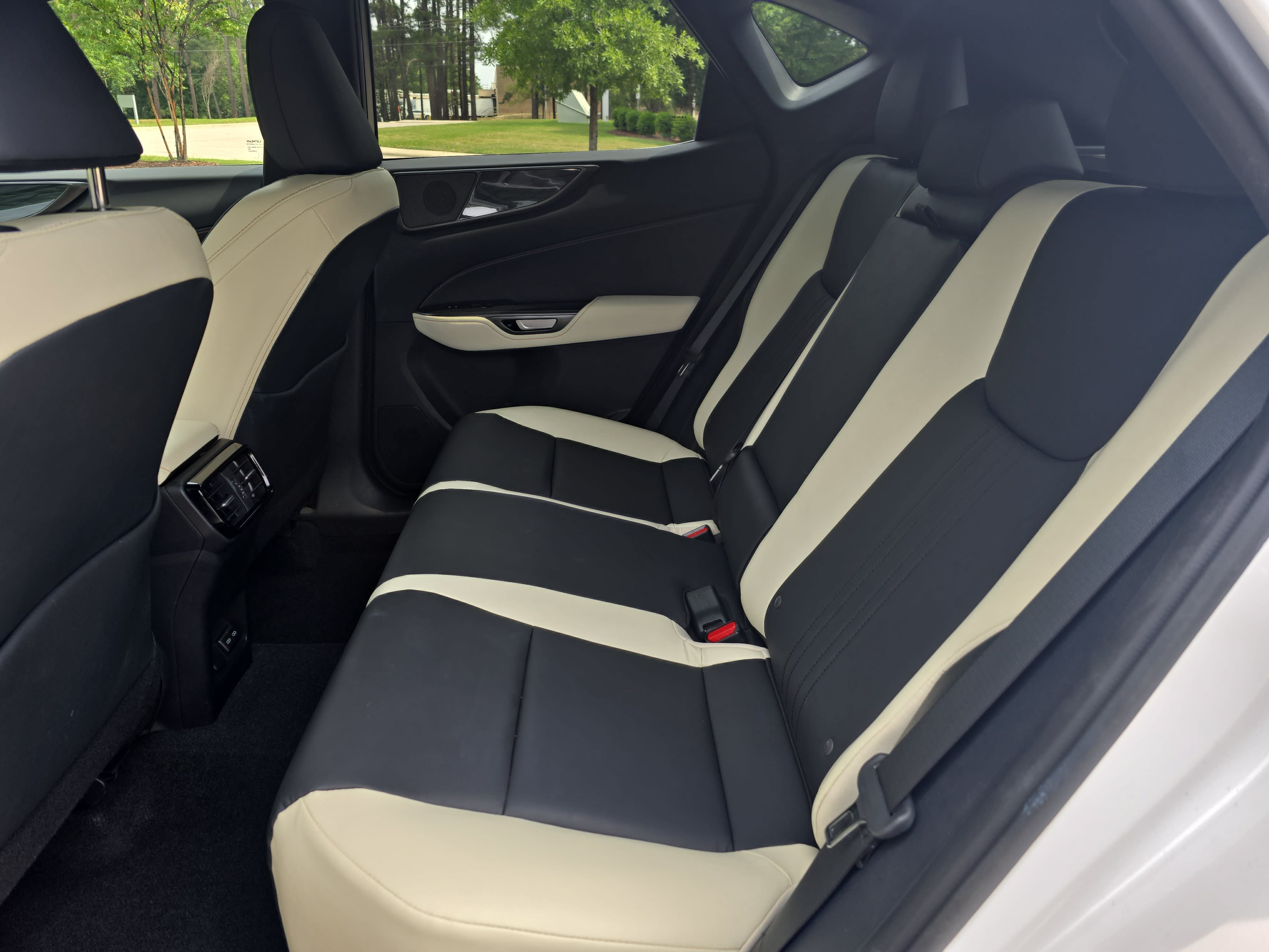 Used 2023 Lexus NX 350 AWD image 15