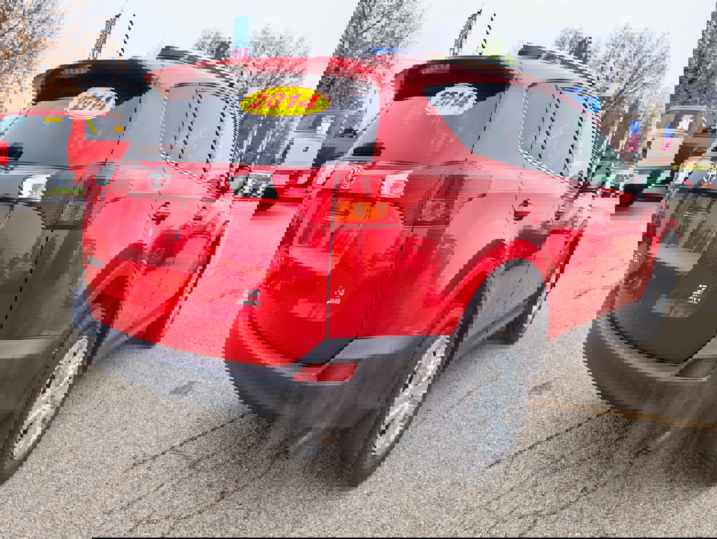 Used 2014 Toyota RAV4 LE image 5