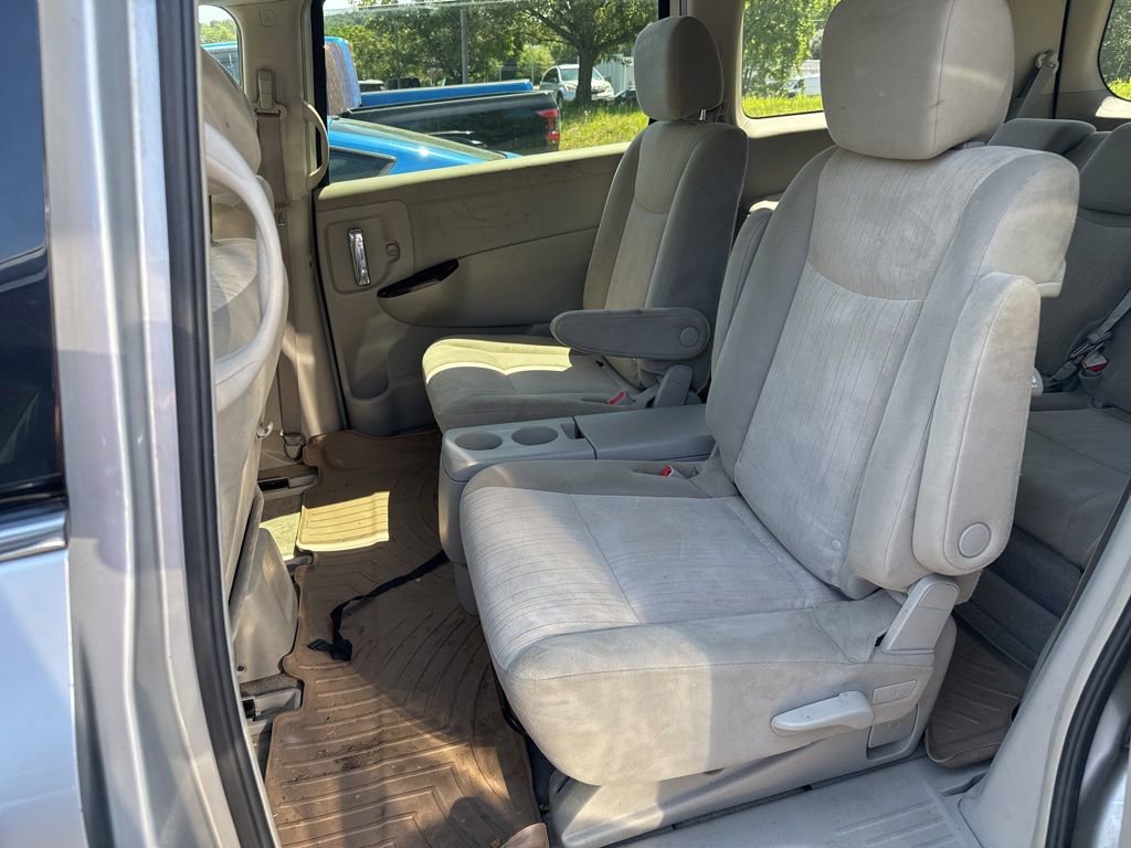 Used 2013 Nissan Quest SV FWD image 6