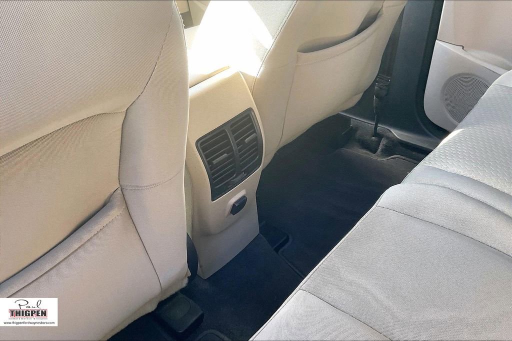 Used 2019 Ford Escape SE image 31