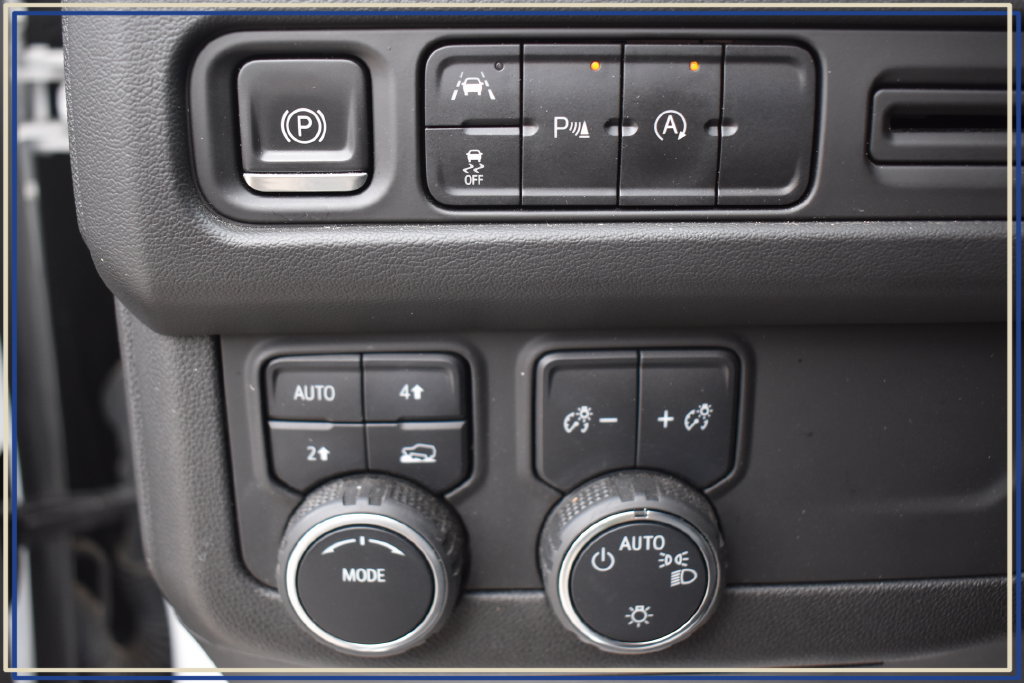 Certified 2023 Chevrolet Tahoe LT AWD/4WD image 25