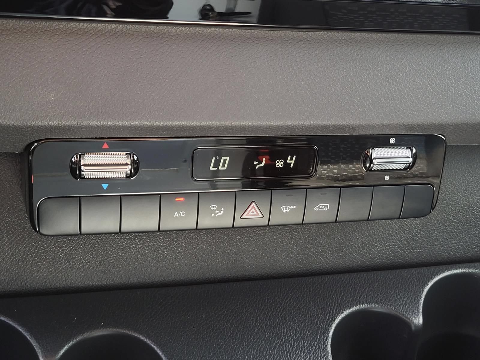Used 2025 Mercedes-Benz Sprinter 2500 image 23
