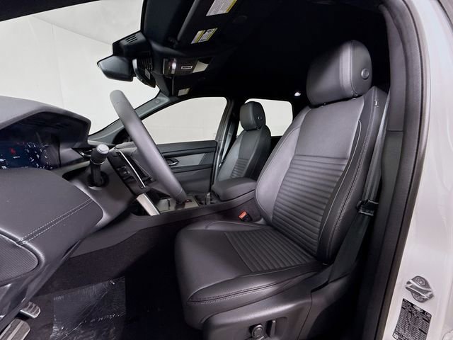 New 2026 Land Rover Discovery Sport Landmark image 11