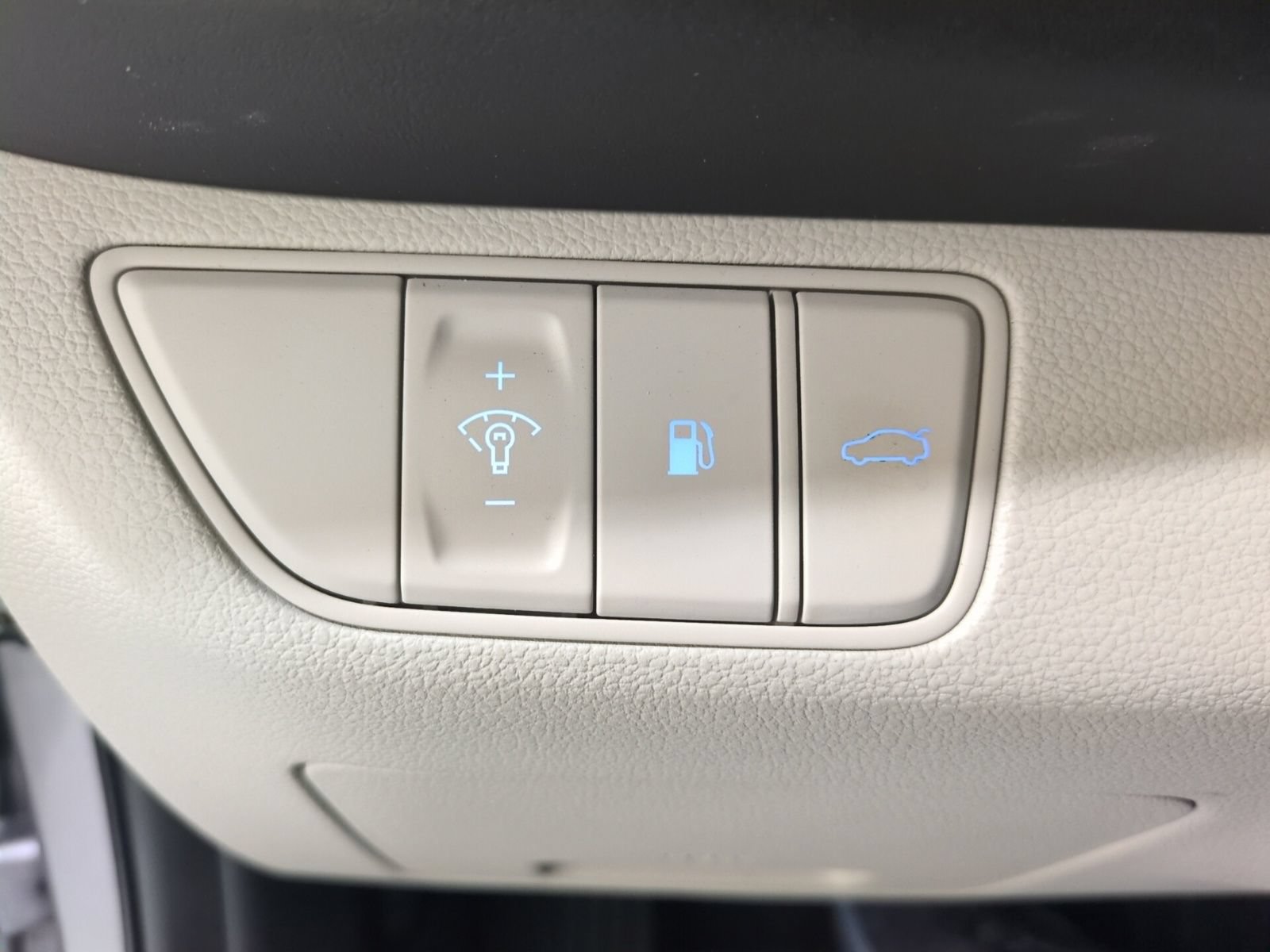 Certified 2023 Genesis G70 2.0T AWD/4WD image 18