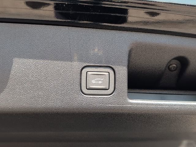 New 2026 Chevrolet Equinox EV RS FWD image 11