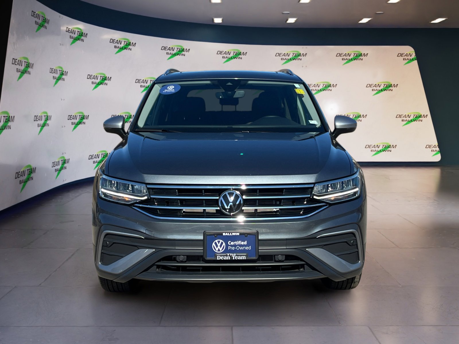 Certified 2024 Volkswagen Tiguan Wolfsburg Edition image 2