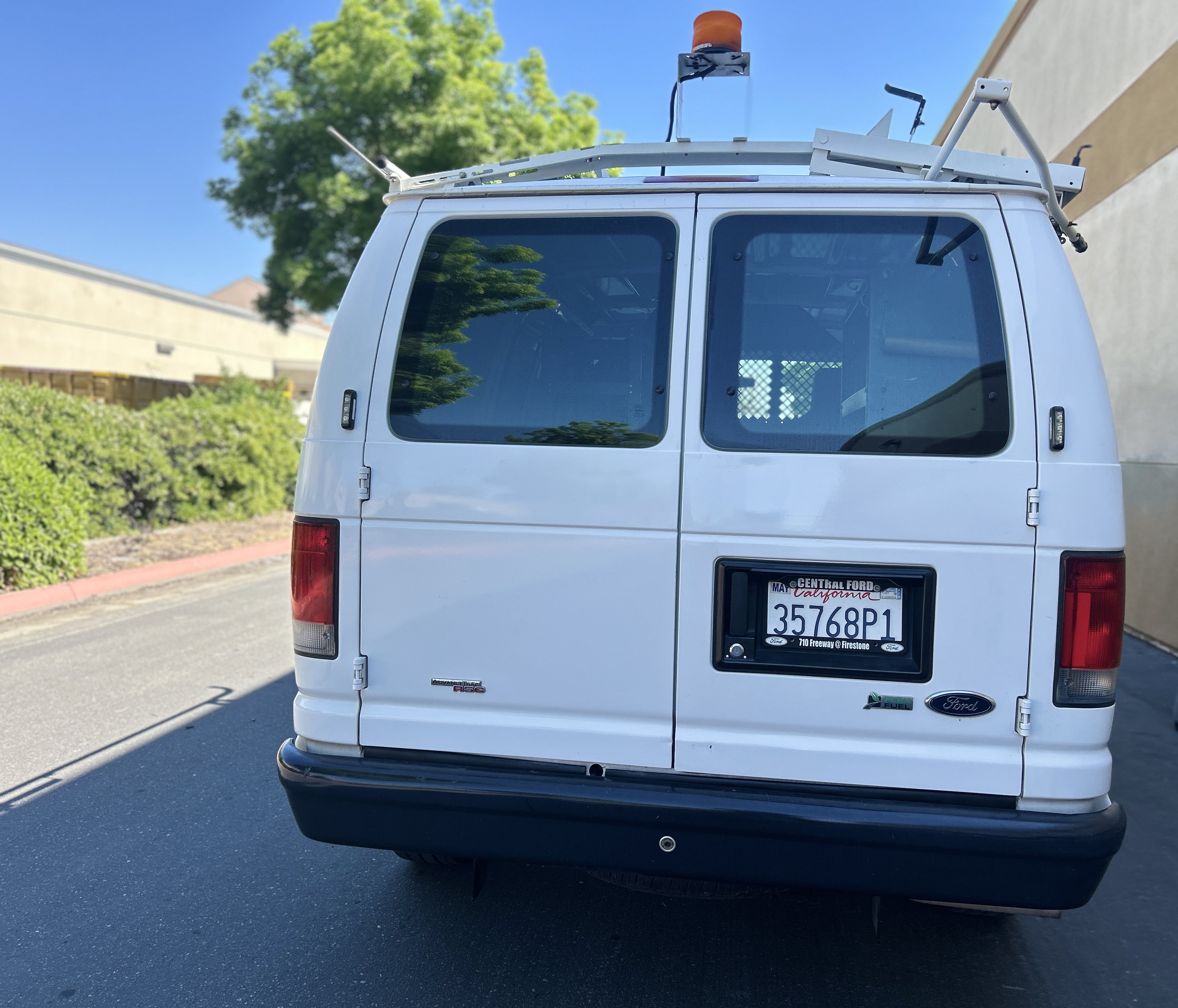 Used 2014 Ford E-150 and Econoline 150 w/ Power Group RWD image 5