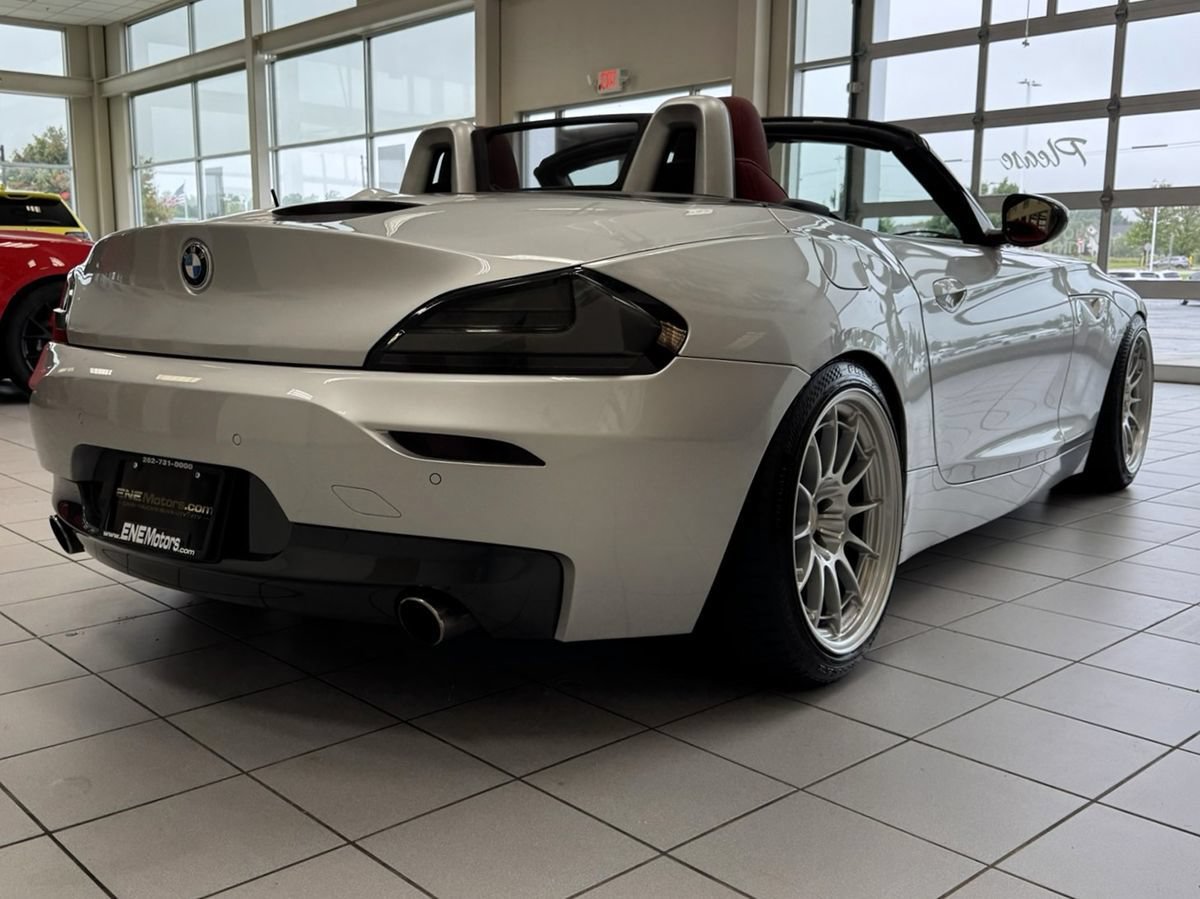 Used 2013 BMW Z4 sDrive35i RWD image 12