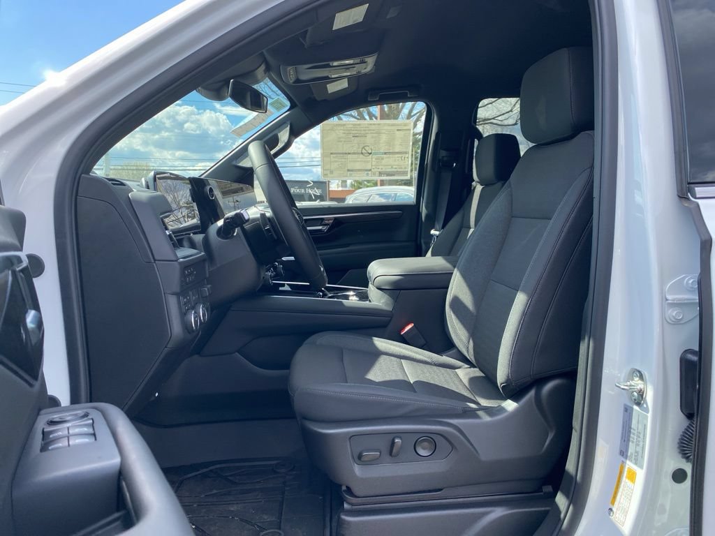 New 2026 Chevrolet Tahoe LS AWD/4WD image 12