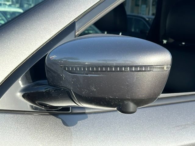 Used 2019 Nissan Pathfinder SL AWD/4WD image 8
