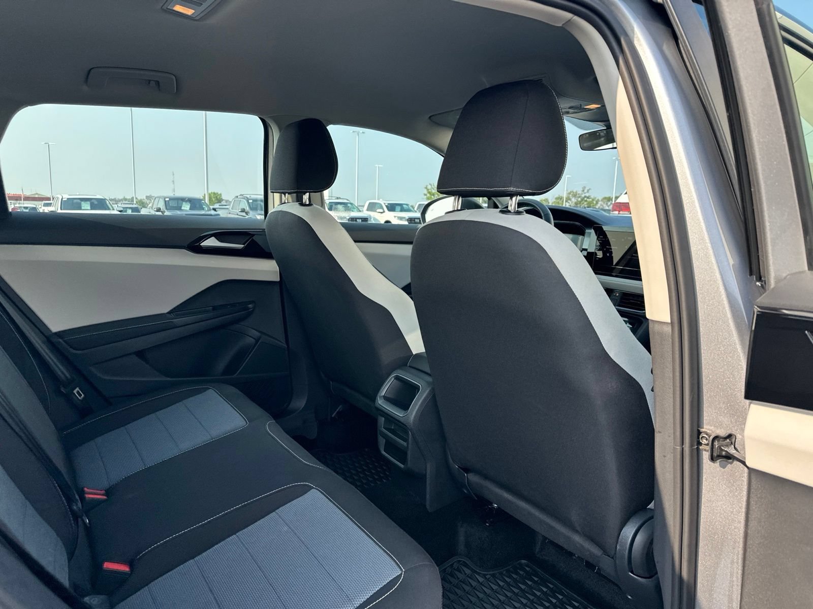Certified 2025 Volkswagen Taos S AWD/4WD image 29