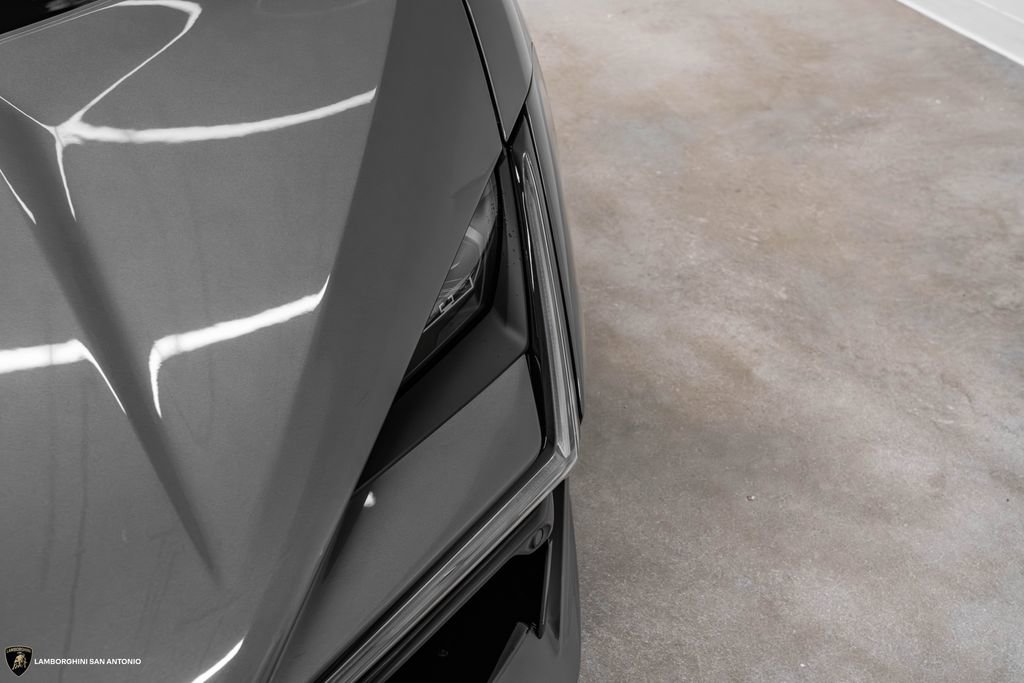 Used 2026 Lamborghini Revuelto AWD/4WD image 14