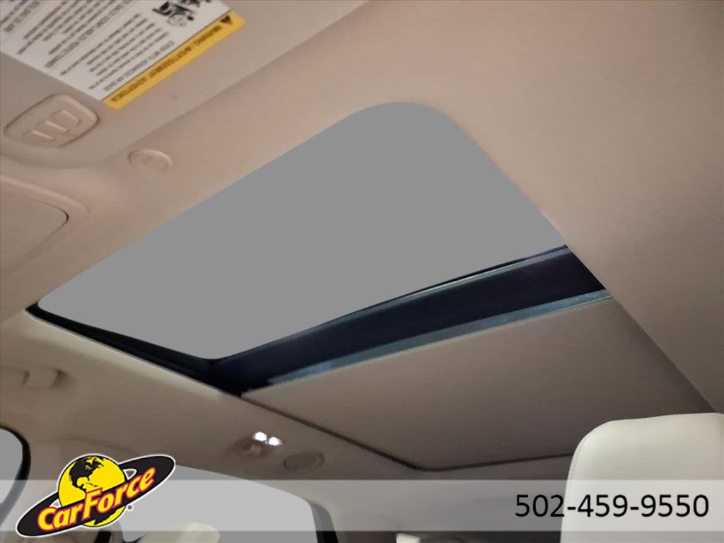 Used 2023 Ford Explorer Platinum w/ Technology Package image 16