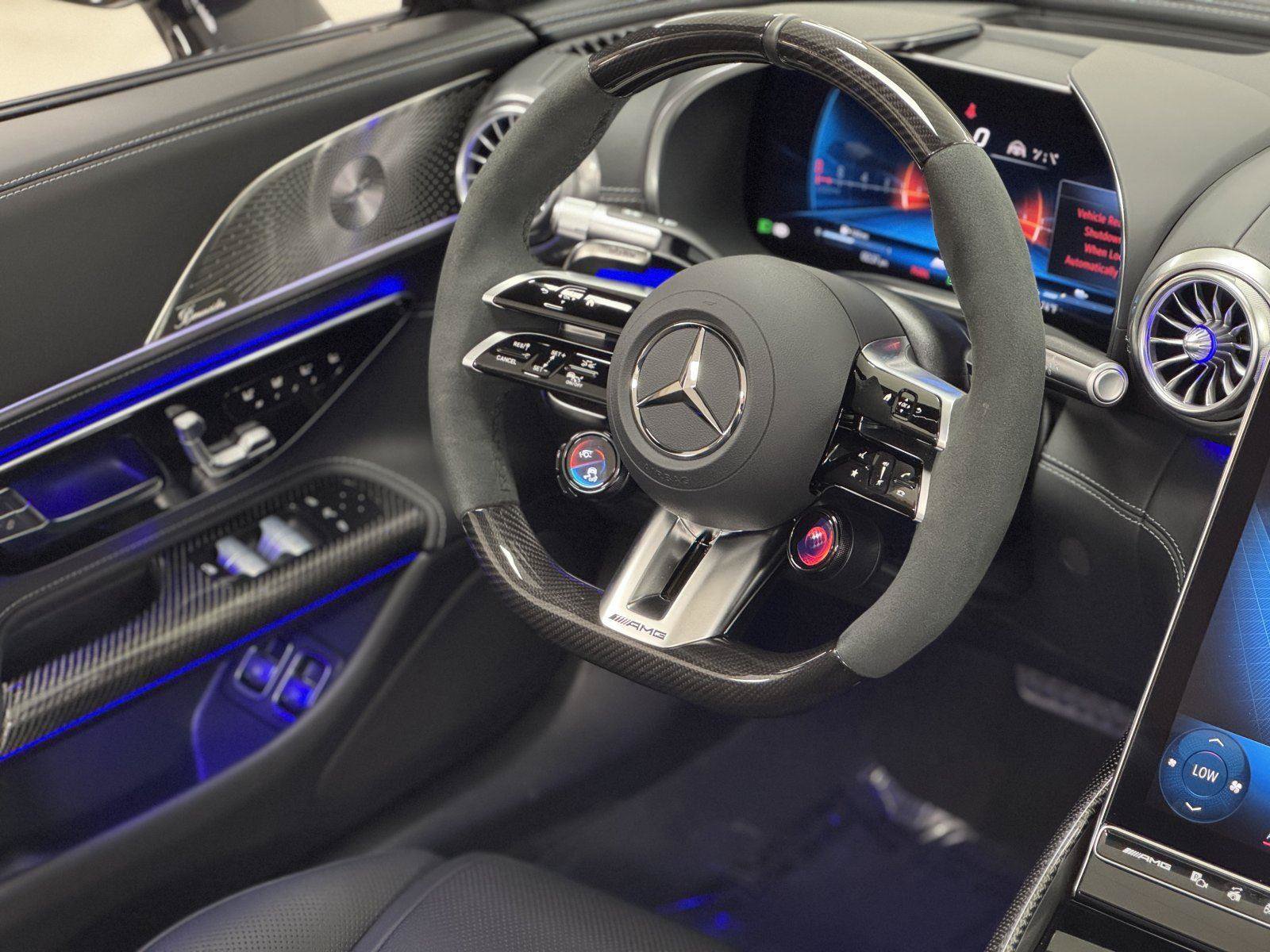 Used 2025 Mercedes-Benz SL 63 AMG S e Performance 4MATIC image 35