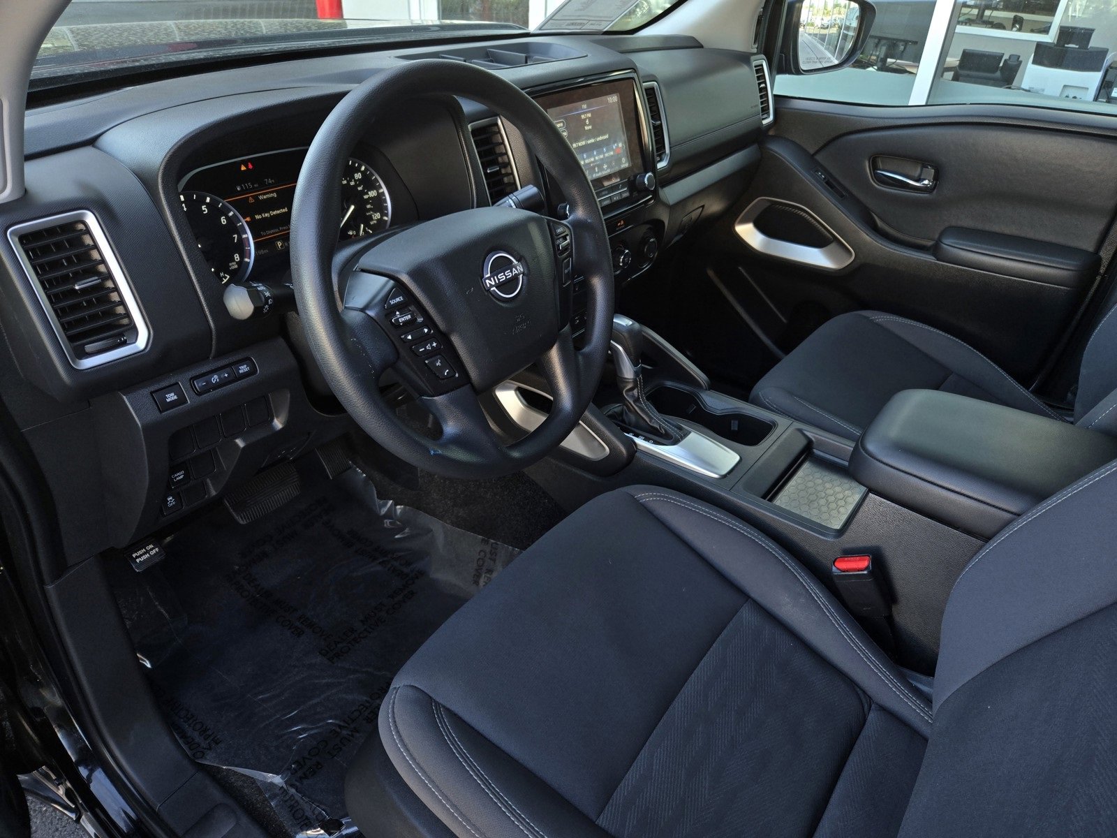 Used 2022 Nissan Frontier SV image 8