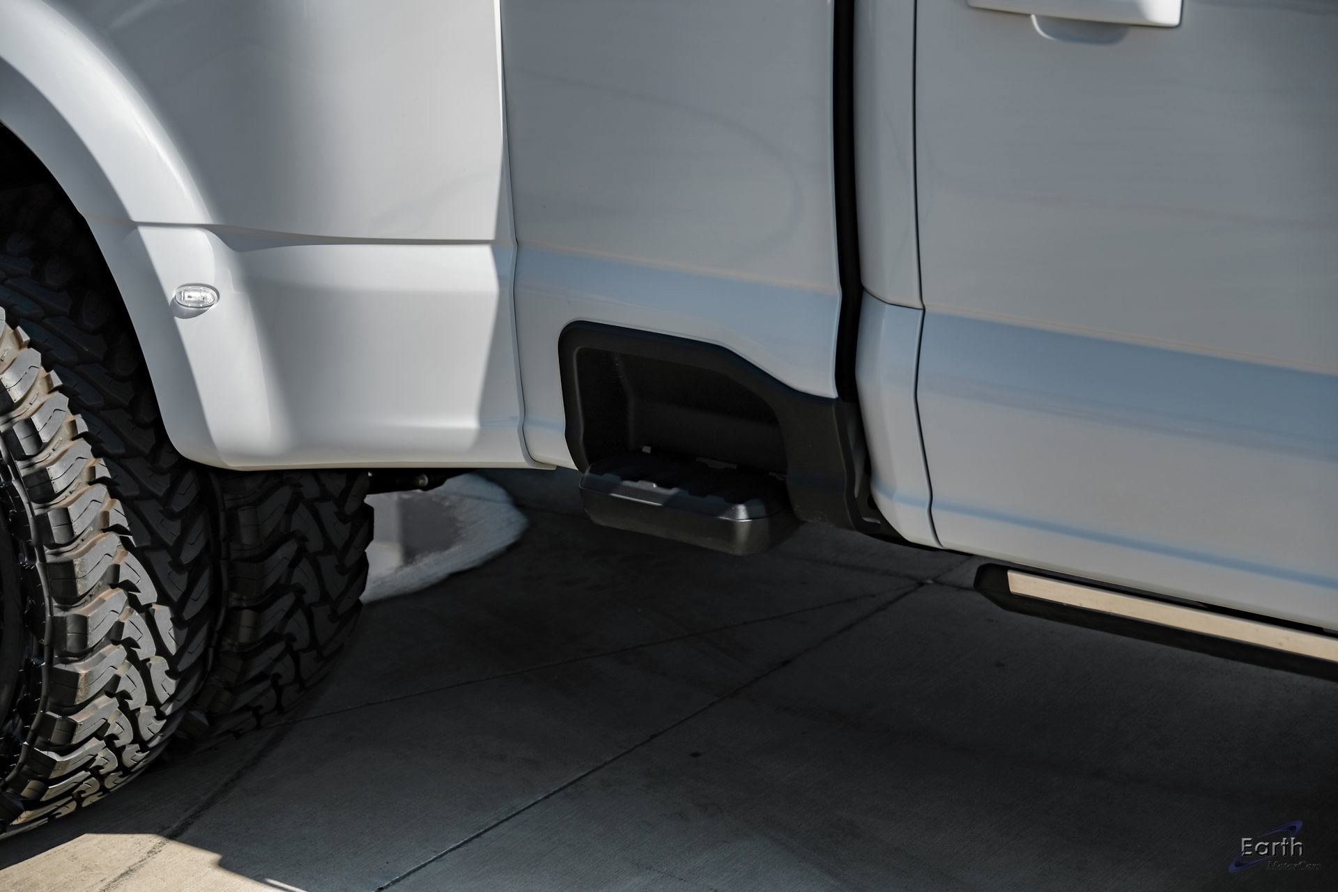 Used 2026 Ford F450 Platinum w/ FX4 Off-Road Package image 38