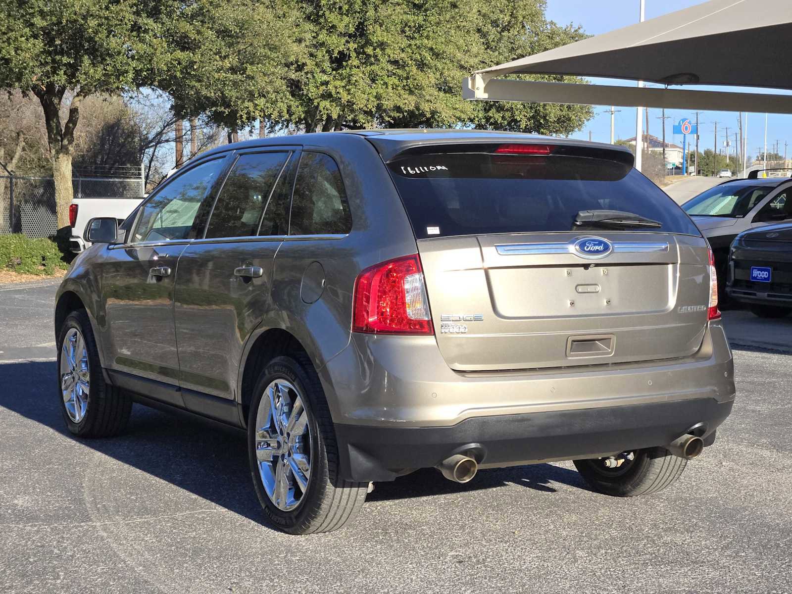 Used 2014 Ford Edge Limited w/ Equipment Group 301A image 3