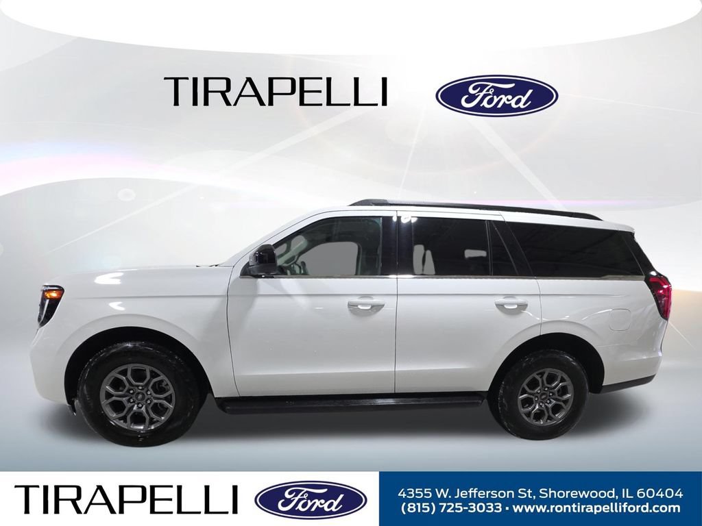Certified 2025 Ford Expedition Active AWD/4WD image 4