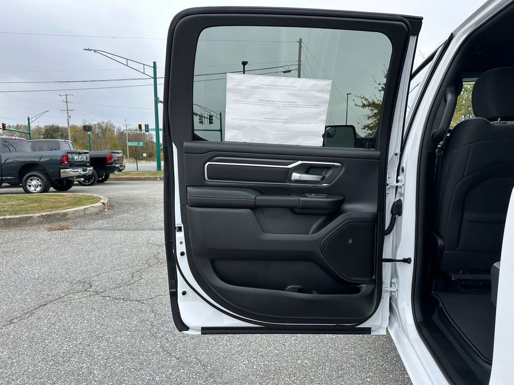 New 2026 RAM 1500 Big Horn AWD/4WD image 13