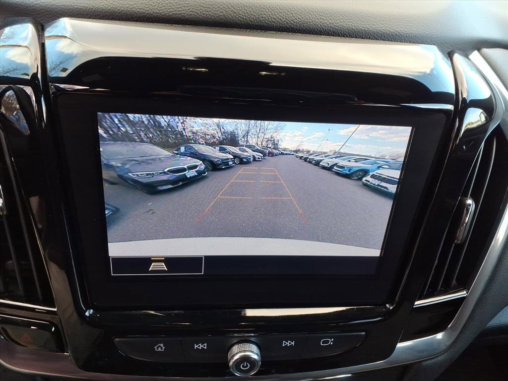 Used 2022 Chevrolet Traverse LT image 27