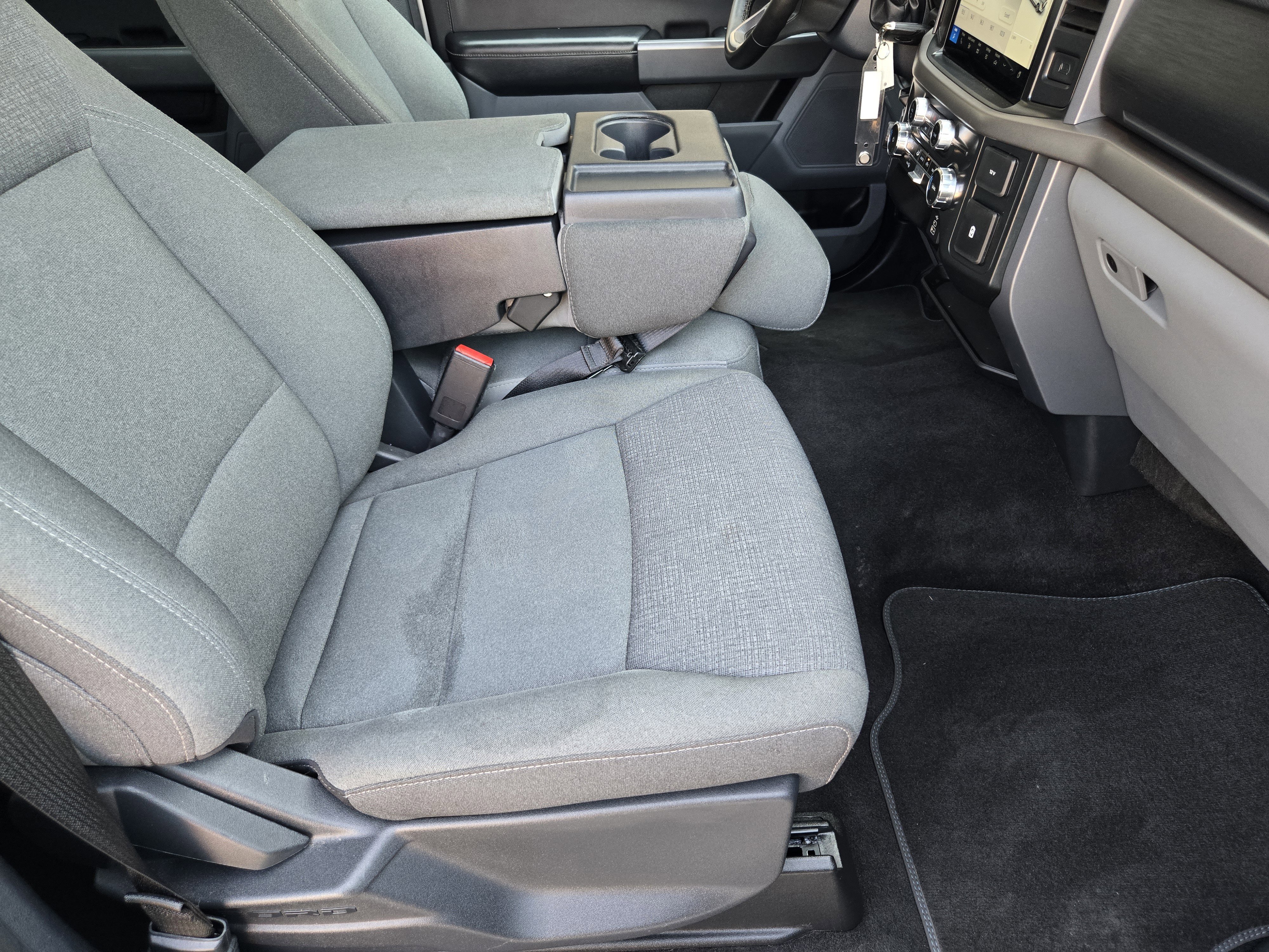 Used 2025 Ford F150 XLT w/ Equipment Group 301A Standard image 10