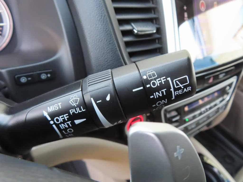 Used 2017 Honda Pilot Touring image 24