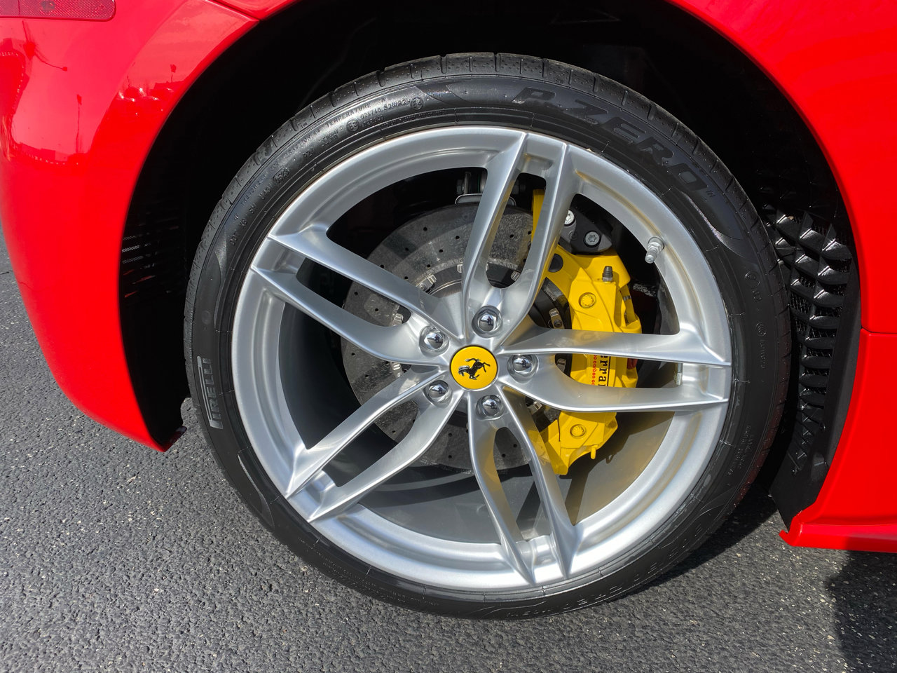 Used 2018 Ferrari 488 Spider image 45