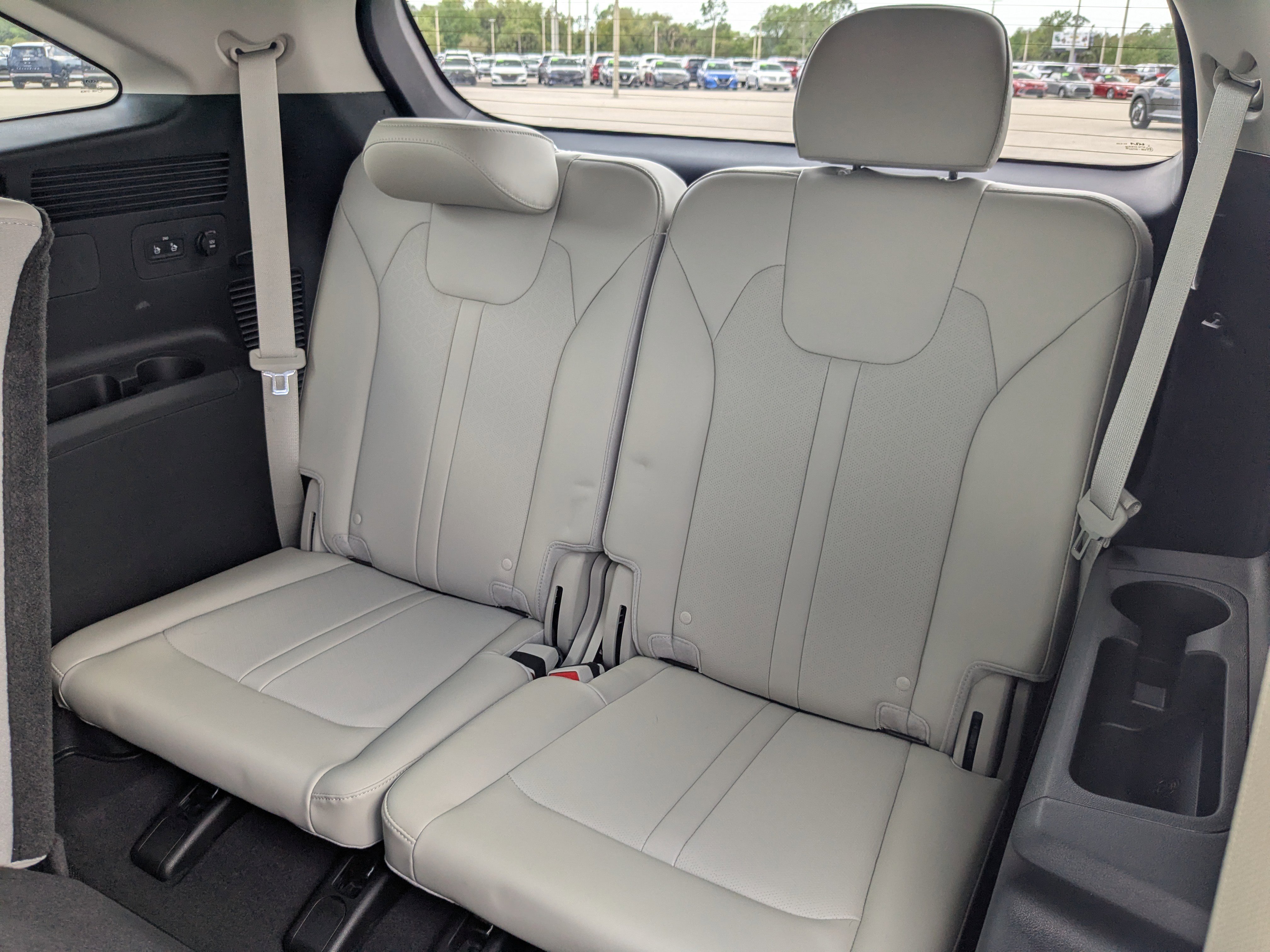 Certified 2023 Kia Sorento S image 16