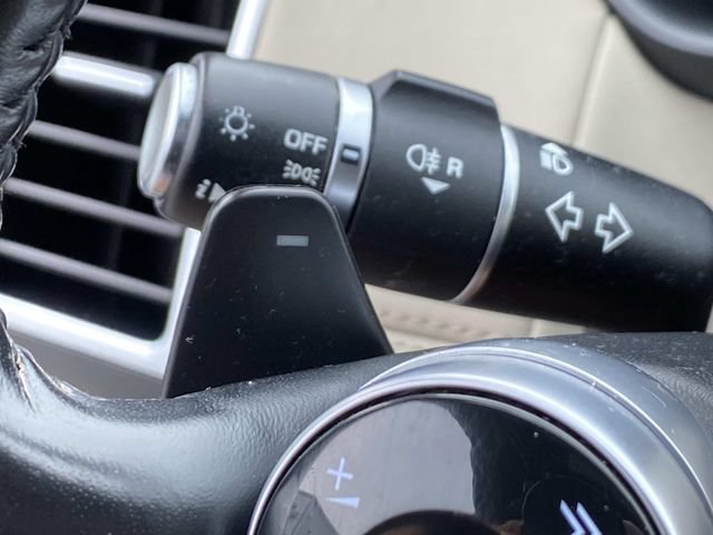Used 2019 Land Rover Discovery HSE AWD/4WD image 25