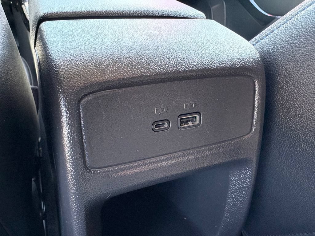 Used 2025 Chevrolet Trax LT FWD image 10