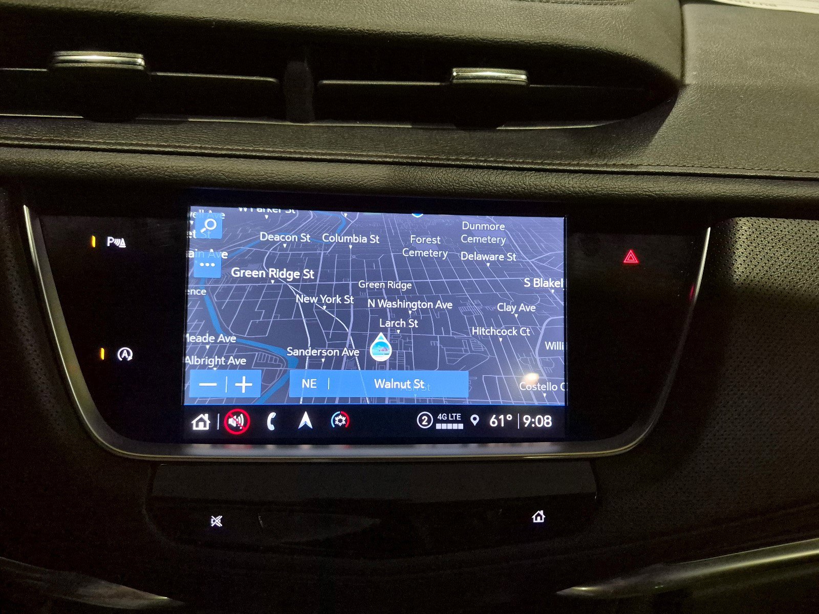 Certified 2022 Cadillac XT5 Premium Luxury AWD/4WD image 15