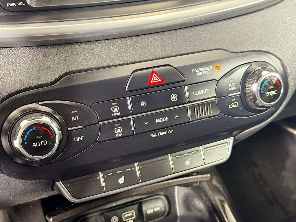 Used 2018 Kia Sorento EX image 16