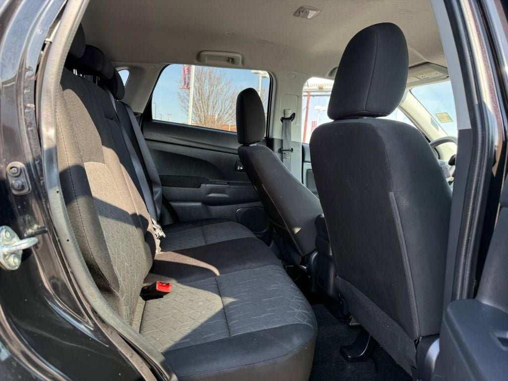 Used 2023 Mitsubishi Outlander Sport AWD image 11