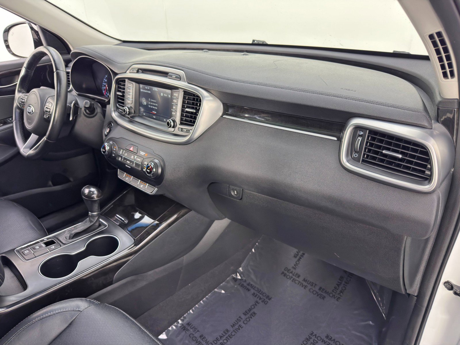 Used 2017 Kia Sorento EX w/ EX Advanced Touring Package image 14