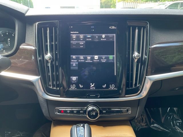 Used 2018 Volvo S90 T5 Momentum w/ Protection Package Premier FWD image 19