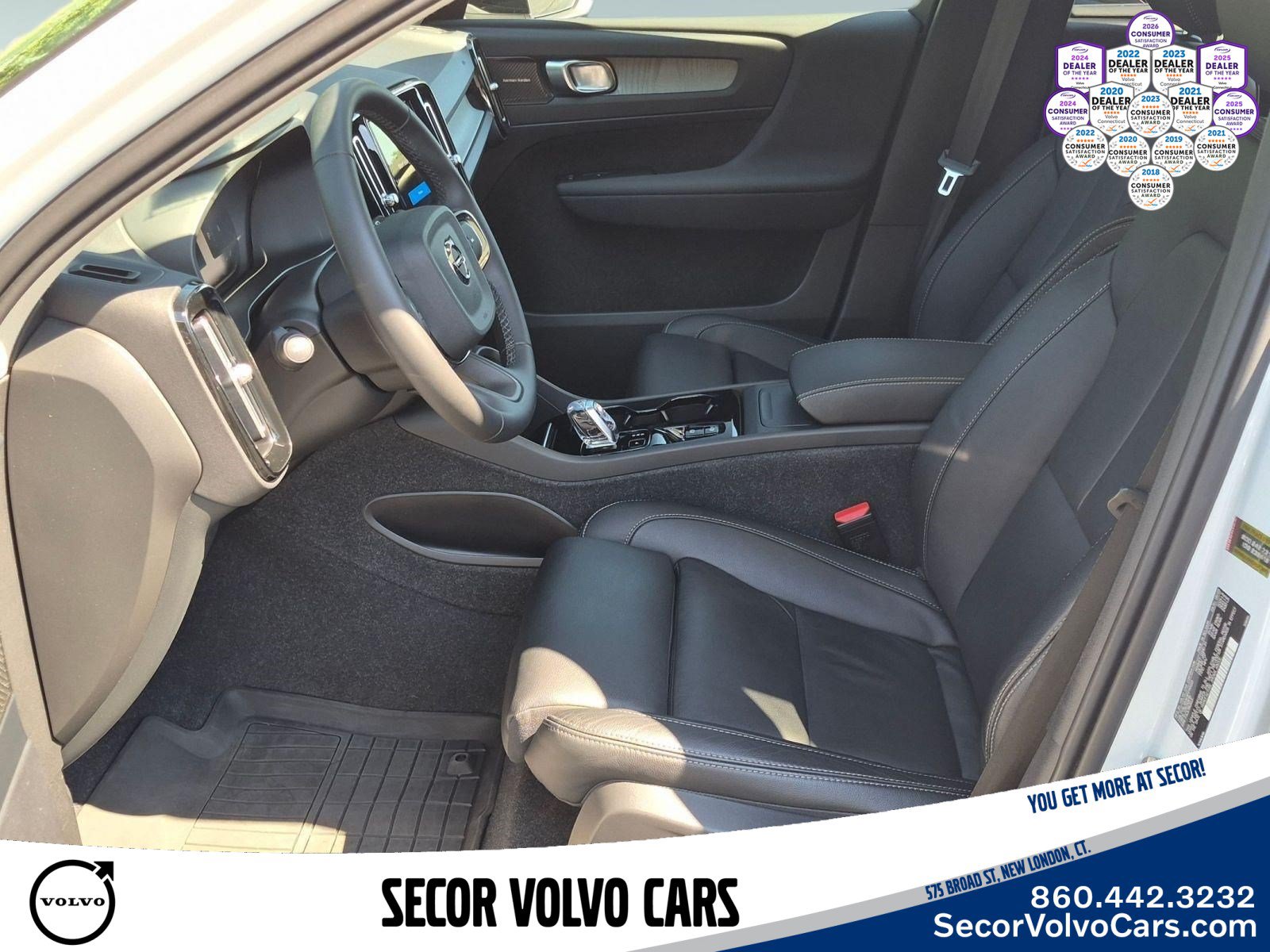 Certified 2023 Volvo XC40 B5 Plus w/ Protection Package Premier AWD/4WD image 14
