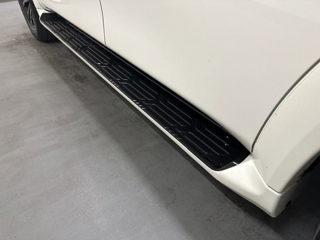 Used 2019 Nissan Armada Platinum w/ Interior Lighting Package RWD image 21